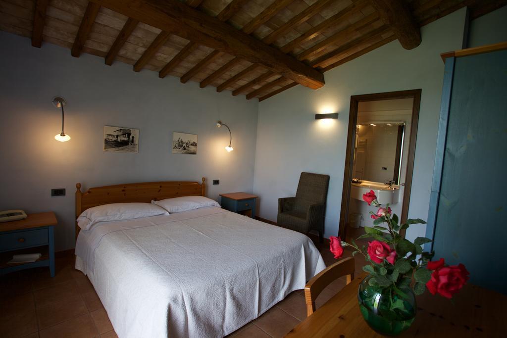 Bio Agriturismo Il Torrione Saturnia Pokój zdjęcie